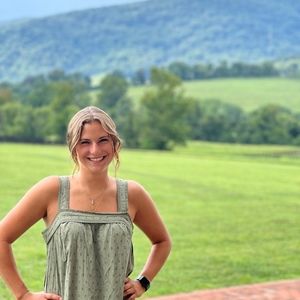 Meet your Posher, Alli